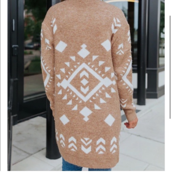NWT Altar’d State Boho Aztec Taupe Tribal Print Cardigan Bohemian Sweater XS/S - Picture 3 of 4